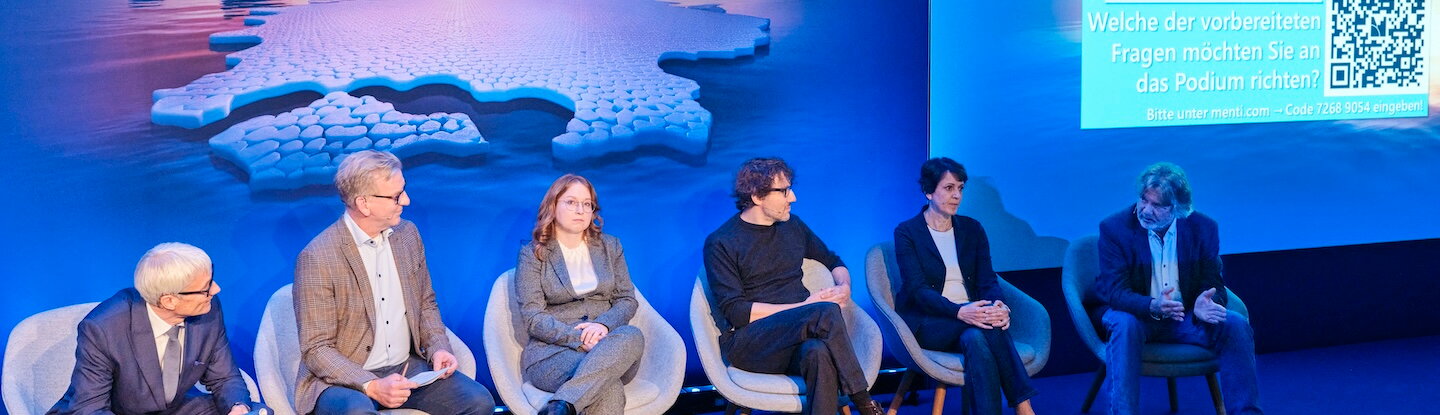 Podiumsdiskussion auf dem Kongress Haut am Limit